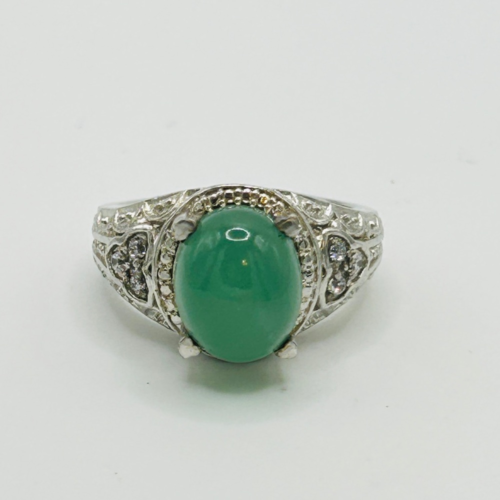 Jade and White Topaz Ring; Size 7; Stainless Steel